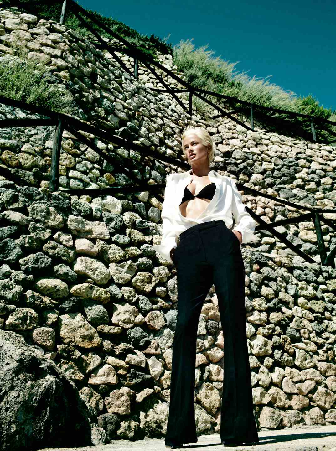 VOGUE USA - 2012
Photographer: Mario Testino
Model: Carolyn Murphy - Matthias Schoenaerts
Stylist: Tonne Goodman
Location: Porto Ercole - Italy