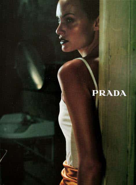 PRADA - Women's F/W 1997
Photographer: Glen Luchford
Model: Amber Valletta
Stylist: Alex White
Location: Rome - Italy