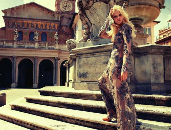 HARPER'S BAZAAR - 2013
Photographer: Regan Cameron
Model: Ginta Lapina
Stylist: Miranda Almond
Location: Rome - Italy