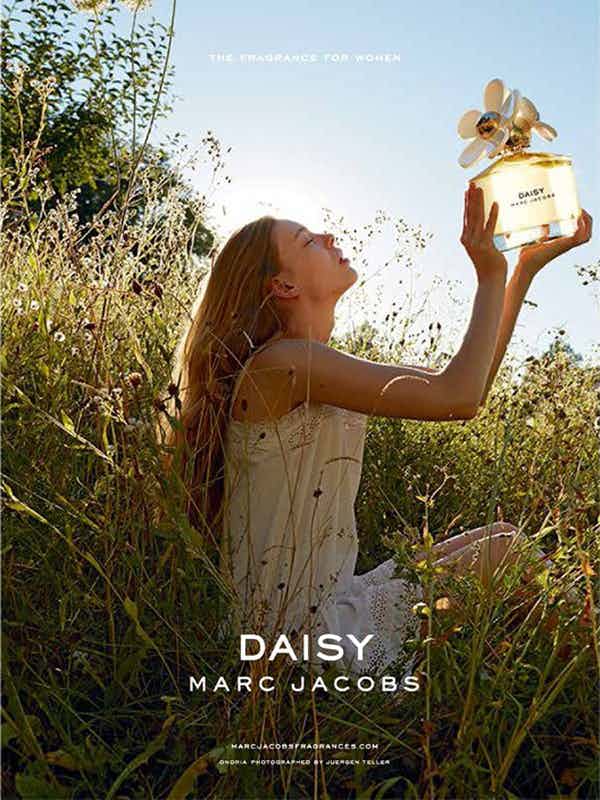 MARC JACOBS - Daisy 2014
Photographer: Juergen Teller
Model: Ondria Hardin
Stylist: Poppy Kain
Location: Munich - Germany