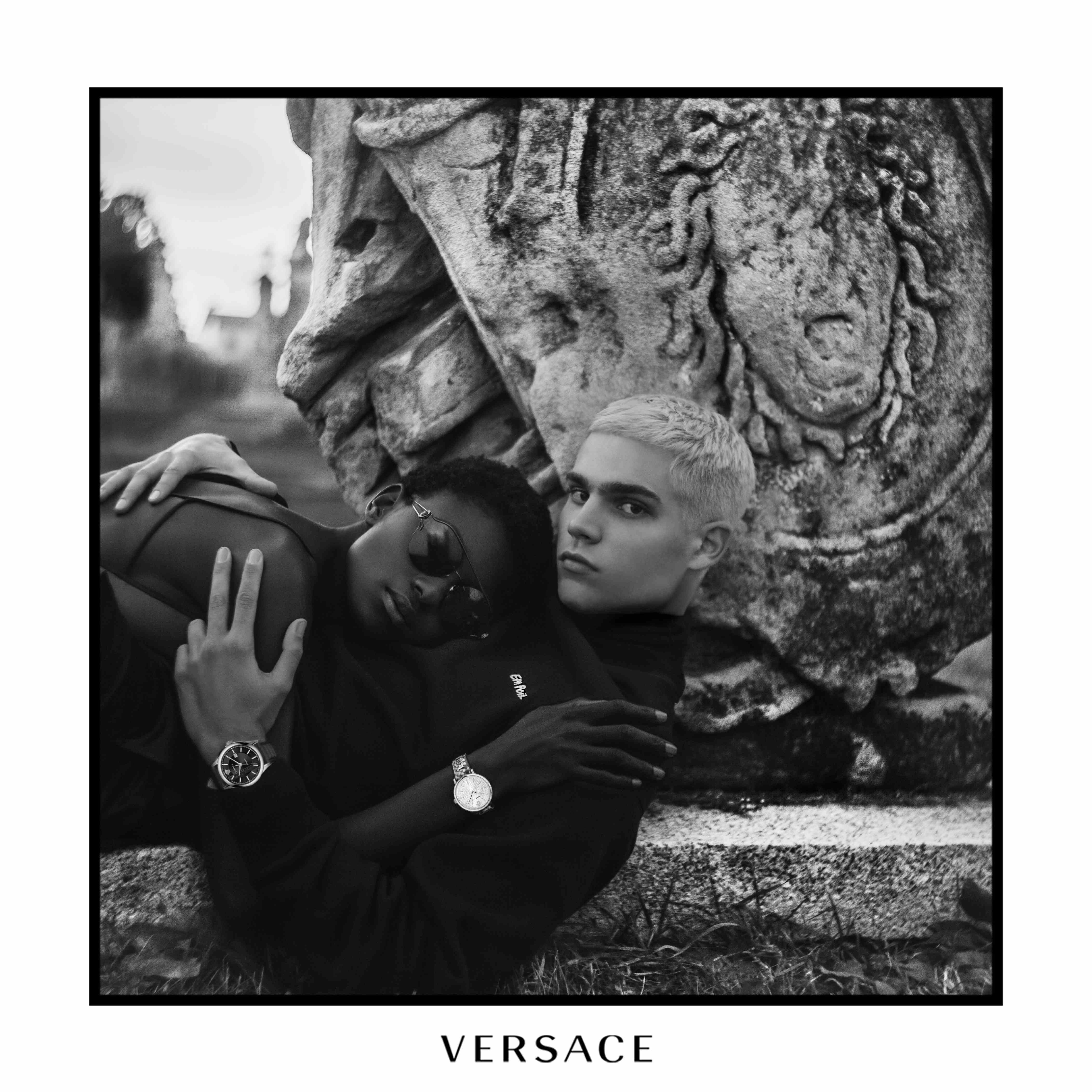 VERSACE - Versace Manifesto
Photographer: Luca Finotti
Location: Belgioioso, Italy